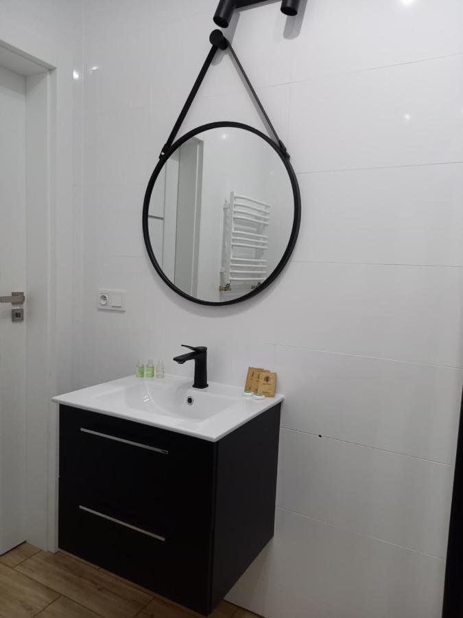 Apartament Rozana Piatka Apartment Kutno Ngoại thất bức ảnh